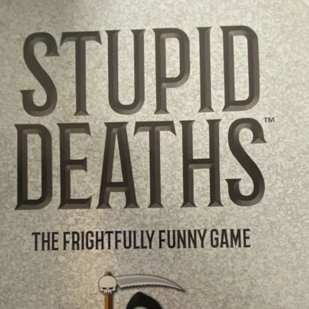 University Games Stupid Deaths: The Frightfully Funny Game